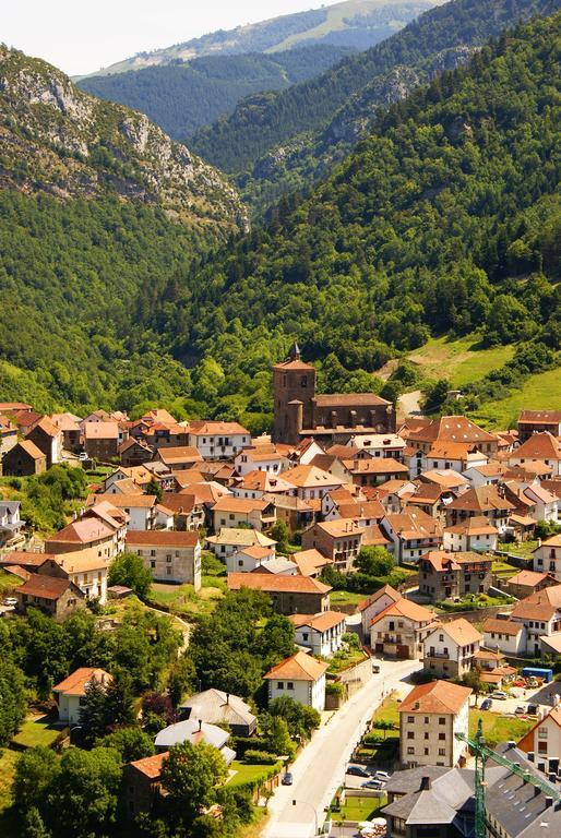 Pension Txiki Ісаба Екстер'єр фото